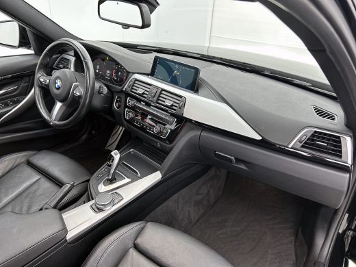 BMW 3 Serie Touring 318i M Sport Automaat Corporate / Panoramadak / Leder-sport / Camera / Navigatie / M-Spor... ActivLease financial lease