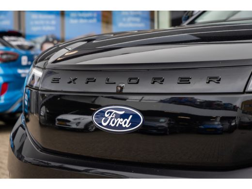 Ford Explorer Extended Range RWD 77 kWh | 360&deg; camera | Driver assistance pack | Elektrisch bedienbare achterkl... ActivLease financial lease