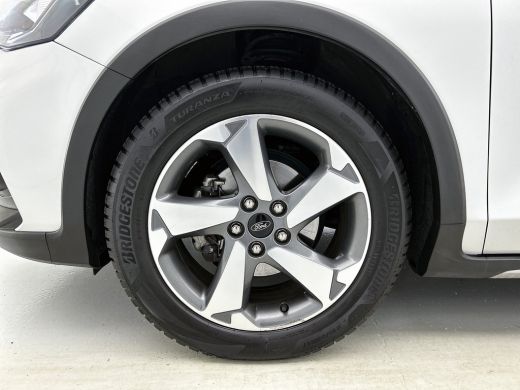 Ford Focus 1.5 Automaat 150PK Active X 5Drs. / Panorama dak / B&O Audio / Pdc.+Camera / Navigatie / Airco-ec... ActivLease financial lease