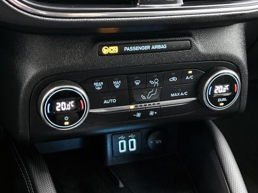 Ford Focus 1.5 Automaat 150PK Active X 5Drs. / Panorama dak / B&O Audio / Pdc.+Camera / Navigatie / Airco-ec... ActivLease financial lease