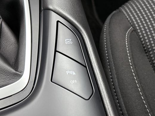 Ford Mondeo Wagon 2.0 Hybrid Titanium Automaat / Pdc.V+A / Navigatie /Radio-multimedia /  Airco-ecc. / Apk 12... ActivLease financial lease