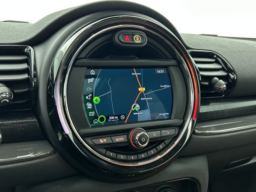 Mini Clubman 1.5 136Pk Automaat Cooper Edition / Panoramadak / Airco-ecc./ Navigatie / Leder / Xenon / Apk 08-... ActivLease financial lease