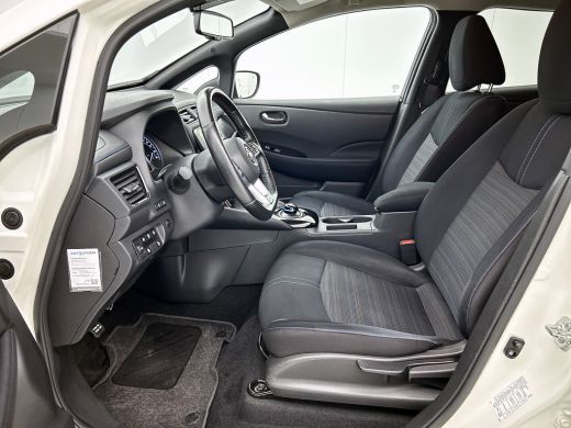 Nissan Leaf Electric+ 160kW / 62kWh +/- 385KM / 100% Elektrisch, 100% Stijlvol  / Pdc.+Camera /Navigatie / Ai... ActivLease financial lease