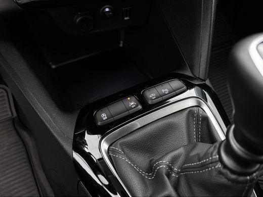 Opel Corsa 1.2 Edition / Trekhaak / Distributie bij 104dkm.vervangen / Airco / Pdc. / Navigatie / Edition+Li... ActivLease financial lease