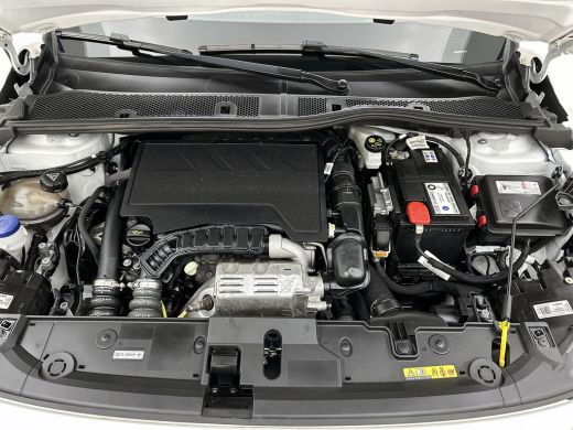 Opel Corsa 1.2 Edition / Trekhaak / Distributie bij 104dkm.vervangen / Airco / Pdc. / Navigatie / Edition+Li... ActivLease financial lease