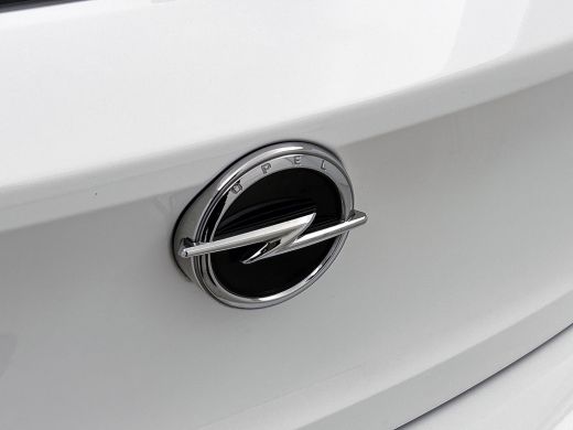 Opel Corsa 1.2 Edition / Trekhaak / Distributie bij 104dkm.vervangen / Airco / Pdc. / Navigatie / Edition+Li... ActivLease financial lease