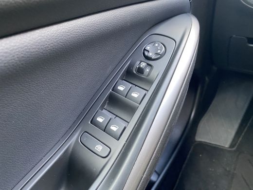 Opel Grandland 1.2 130PK TURBO LEVEL 4/GS-LINE AUTOMAAT | STUUR, STOEL &VOORRUITVERWARMING| AGR COMFORTSTOELEN| ... ActivLease financial lease