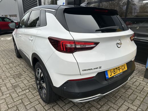 Opel Grandland X 1.2 130PK Turbo Ultimate AUTOMAAT | AGR-COMFORT STOELEN| VOORSTOEL VERWARMING/VENTILATIE| STUUR-,... ActivLease financial lease