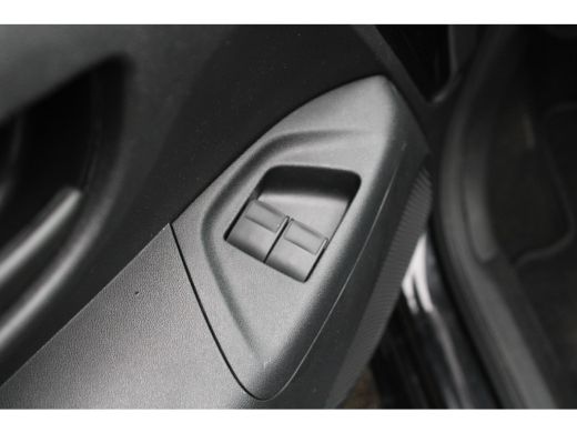 Peugeot 108 1.0 e-VTi Active | Airconditioning | Bluetooth | Mistlampen | LED | 37.500km | ActivLease financial lease