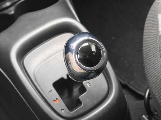 Peugeot 108 1.0 e-VTi Active Automaat | Airco | Bestuurdersstoel in hoogte verstelbaar | Bluetooth telefoonvo... ActivLease financial lease