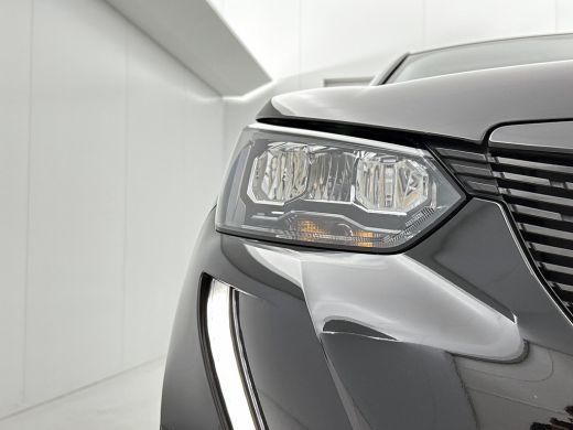 Peugeot 2008 1.5 HDi Blue Active / Trekhaak / Airco-ecc./ Camera / Navigatie / Radio multimedia / Apk 12-26 ActivLease financial lease