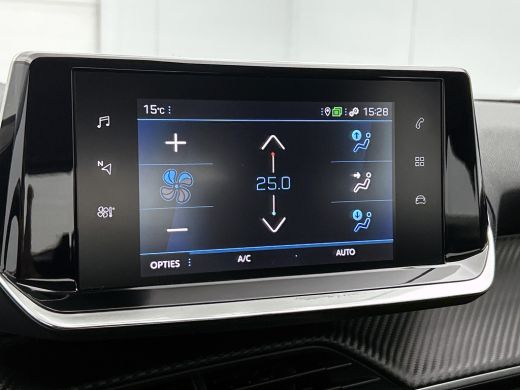 Peugeot 2008 1.5 HDi Blue Active / Trekhaak / Airco-ecc./ Camera / Navigatie / Radio multimedia / Apk 12-26 ActivLease financial lease