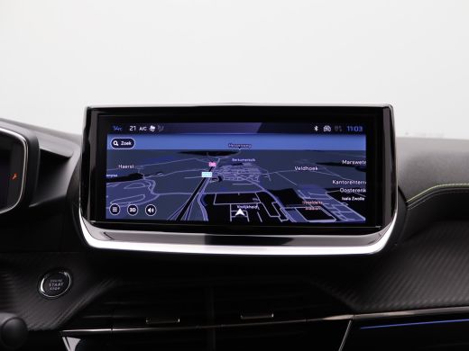 Peugeot 208 1.2 Hybrid 145 e-DCS6 GT | Achterbank in delen neerklapbaar | Achterruitverwarming | Achterspoiler ActivLease financial lease