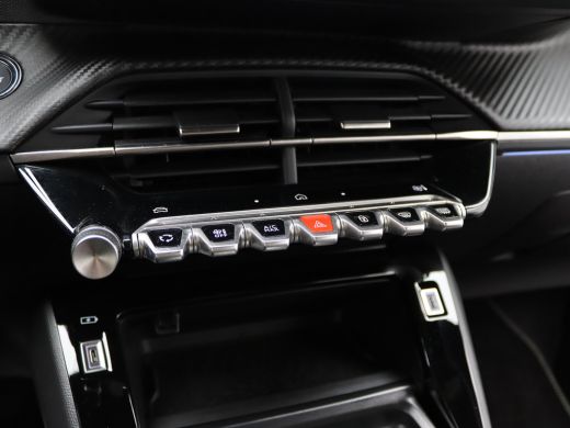 Peugeot 208 1.2 Hybrid 145 e-DCS6 GT | Achterbank in delen neerklapbaar | Achterruitverwarming | Achterspoiler ActivLease financial lease