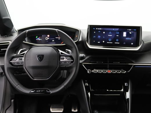 Peugeot 208 1.2 Hybrid 145 e-DCS6 GT | Achterbank in delen neerklapbaar | Achterruitverwarming | Achterspoiler ActivLease financial lease