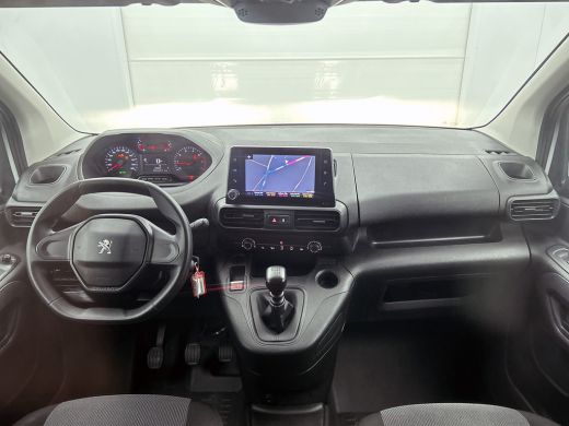 Peugeot Partner 1.2 Benzine 111PK Euro6 *Distributie bij 43Dkm. vervangen* Premium / Airco / Navigatie / Schuifde... ActivLease financial lease