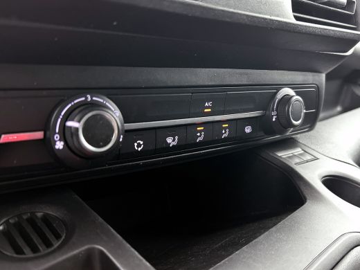 Peugeot Partner 1.2 Benzine 111PK Euro6 *Distributie bij 43Dkm. vervangen* Premium / Airco / Navigatie / Schuifde... ActivLease financial lease