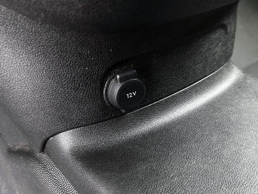 Peugeot Partner 1.2 Benzine 111PK Euro6 *Distributie bij 43Dkm. vervangen* Premium / Airco / Navigatie / Schuifde... ActivLease financial lease