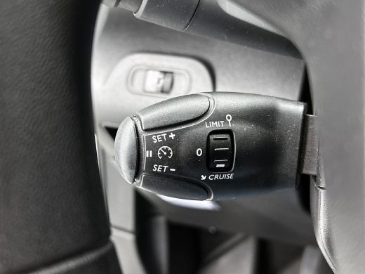 Peugeot Partner 1.2 Benzine 111PK Euro6 *Distributie bij 43Dkm. vervangen* Premium / Airco / Navigatie / Schuifde... ActivLease financial lease