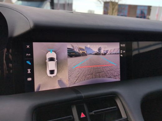 Porsche Taycan Performance 84 kWh | Luchtvering | Pano | Warmtepomp | Stoelverwarming | Camera ActivLease financial lease