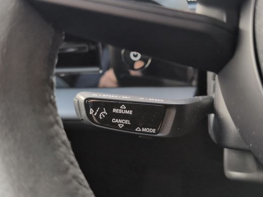 Porsche Taycan Performance 84 kWh | Luchtvering | Pano | Warmtepomp | Stoelverwarming | Camera ActivLease financial lease