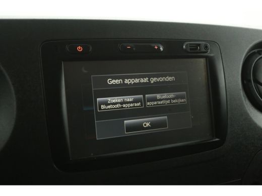 Renault Master T35 2.3 dCi 146PK L2H2 | Airco | 2xSchuifdeur | 3-Zits | Trekh. | Cruise | Camera ActivLease financial lease