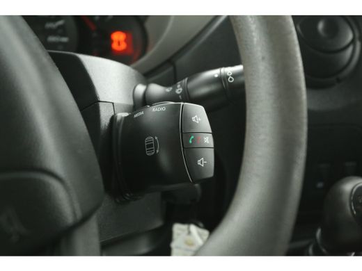 Renault Master T35 2.3 dCi 146PK L2H2 | Airco | 2xSchuifdeur | 3-Zits | Trekh. | Cruise | Camera ActivLease financial lease