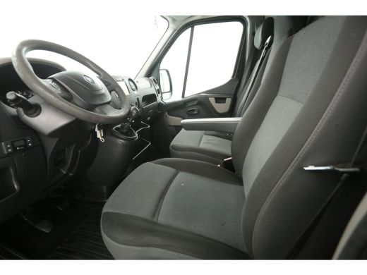 Renault Master T35 2.3 dCi 146PK L2H2 | Airco | 2xSchuifdeur | 3-Zits | Trekh. | Cruise | Camera ActivLease financial lease