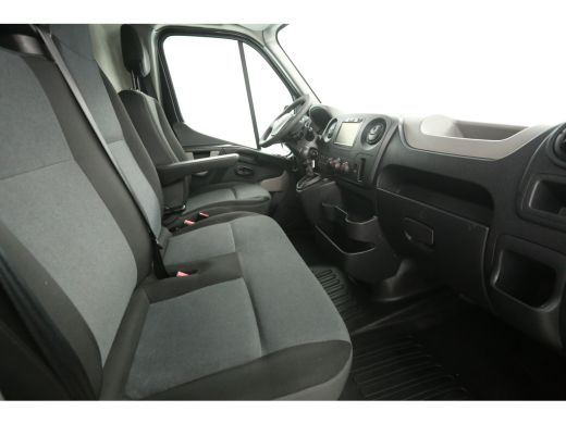 Renault Master T35 2.3 dCi 146PK L2H2 | Airco | 2xSchuifdeur | 3-Zits | Trekh. | Cruise | Camera ActivLease financial lease