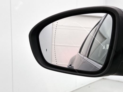 Renault M&eacute;gane Estate 1.3 TCe 141PK Automaat Zen / Trekhaak / Navigatie / Pdc.A / Airco-ecc./ Xenon / Apk 11-2026 ActivLease financial lease