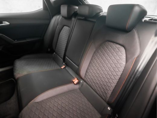 Seat Leon 1.0 TSI FR Sport (VIRTUAL COCKPIT, APPLE CARPLAY, GROOT NAVI, CAMERA, STUUR/STOELVERWARMING, SPOR... ActivLease financial lease