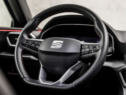 Seat Leon 1.0 TSI FR Sport (VIRTUAL COCKPIT, APPLE CARPLAY, GROOT NAVI, CAMERA, STUUR/STOELVERWARMING, SPOR... ActivLease financial lease