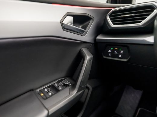 Seat Leon 1.0 TSI FR Sport (VIRTUAL COCKPIT, APPLE CARPLAY, GROOT NAVI, CAMERA, STUUR/STOELVERWARMING, SPOR... ActivLease financial lease