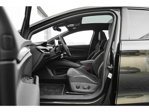 Skoda Enyaq Coupe Sportline | Chrome interieur accenten | Driving mode select | LED interieurverlichting inclusief ... ActivLease financial lease