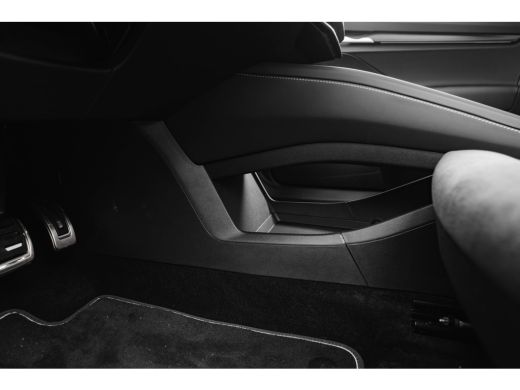 Skoda Enyaq Coupe Sportline | Chrome interieur accenten | Driving mode select | LED interieurverlichting inclusief ... ActivLease financial lease