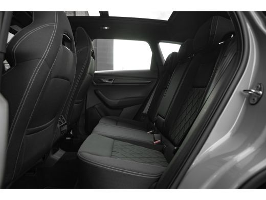 Skoda Karoq 1.5 TSI ACT Sportline Business | Panoramadak | Camera | Stoel- Stuurverwarming | Carplay | Navigatie ActivLease financial lease