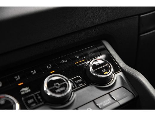 Skoda Karoq 1.5 TSI ACT Sportline Business | Panoramadak | Camera | Stoel- Stuurverwarming | Carplay | Navigatie ActivLease financial lease