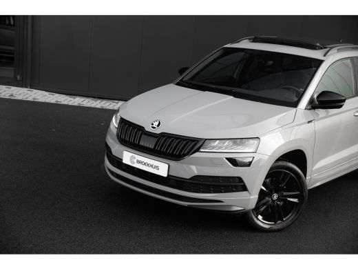 Skoda Karoq 1.5 TSI ACT Sportline Business | Panoramadak | Camera | Stoel- Stuurverwarming | Carplay | Navigatie ActivLease financial lease