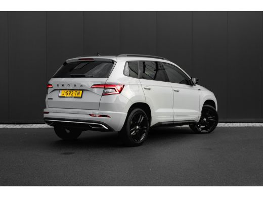 Skoda Karoq 1.5 TSI ACT Sportline Business | Panoramadak | Camera | Stoel- Stuurverwarming | Carplay | Navigatie ActivLease financial lease