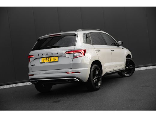 Skoda Karoq 1.5 TSI ACT Sportline Business | Panoramadak | Camera | Stoel- Stuurverwarming | Carplay | Navigatie ActivLease financial lease