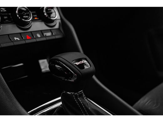 Skoda Karoq Sportline Business | Achteruitrijcamera | Airconditioning automatisch, 2-zone (Climatronic) | Cru... ActivLease financial lease