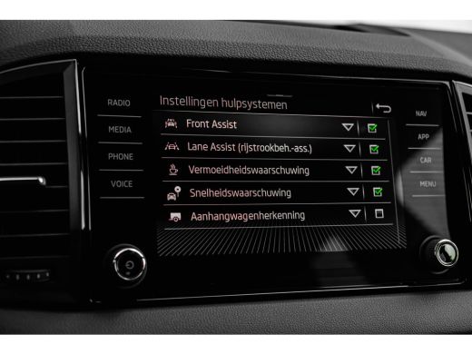 Skoda Karoq Sportline Business | Achteruitrijcamera | Airconditioning automatisch, 2-zone (Climatronic) | Cru... ActivLease financial lease