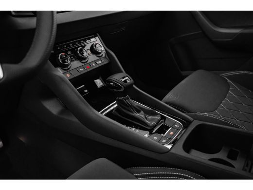 Skoda Karoq Sportline Business | Achteruitrijcamera | Airconditioning automatisch, 2-zone (Climatronic) | Cru... ActivLease financial lease