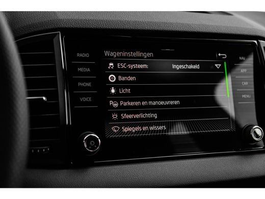 Skoda Karoq Sportline Business | Achteruitrijcamera | Airconditioning automatisch, 2-zone (Climatronic) | Cru... ActivLease financial lease