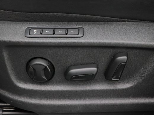 Skoda Kodiaq 1.5 TSi 150 Pk Automaat Sportline Business 7 Pers | Adaptive Cruise | Panoramadak | Navigatie | C... ActivLease financial lease