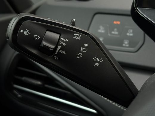 Volkswagen ID.3 Pro Business 59 kWh 204 pk | Black Style | Steunhaak | Achteruitcamera | ActivLease financial lease