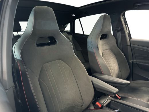 Volkswagen ID.5 GTX 300pk 77 kWh Panoramadak | Sport Pakket Plus | ergoActive elektrisch verstelbare voorstoelen ... ActivLease financial lease