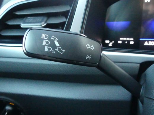 Volkswagen T-Roc 1.0 TSI 110PK Life | ADAPTIVE CRUISE | NAVI | APPLE CARPLAY/ANDROID AUTO | PARKEERSENSOREN V+A | ActivLease financial lease