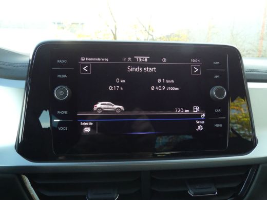 Volkswagen T-Roc 1.0 TSI 110PK Life | ADAPTIVE CRUISE | NAVI | APPLE CARPLAY/ANDROID AUTO | PARKEERSENSOREN V+A | ActivLease financial lease