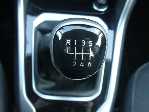 Volkswagen T-Roc 1.0 TSI 110PK Life | ADAPTIVE CRUISE | NAVI | APPLE CARPLAY/ANDROID AUTO | PARKEERSENSOREN V+A | ActivLease financial lease